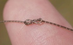 Trung Quốc tạo chip dạng sợi lấy cảm hứng từ sushi: siêu bền, bị xe tải 15 tấn đè cũng không hỏng, mỗi tội 1 mét chip mới mạnh ngang ... Pentium III