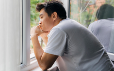 Sống chung với mẹ kế, tôi chỉ cần vắng nhà là bà sẽ ra vào kiểm tra phòng ngủ của tôi