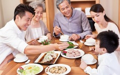 Chồng cũ xách quà sang nhà bố mẹ đẻ tôi xin tái hợp liên tiếp 4 ngày Tết, tôi nhìn cảnh đấy mà thấy ám ảnh