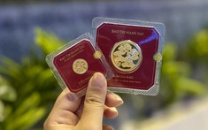 Ngày vía Thần Tài, tôi lén mua 3 chỉ vàng giấu dưới gối chồng, sáng hôm sau anh nói một câu lạnh gáy