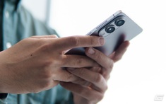 Samsung chưa vội phát triển phiên bản mới cho điện thoại siêu mỏng