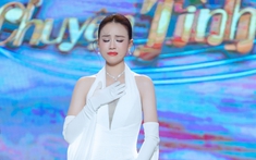 Nữ ca sĩ 29 tuổi đi hát tiệc kín gặp tình huống nhạy cảm