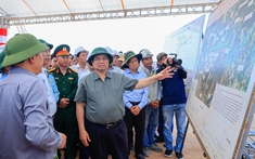 Thủ tướng kiểm tra thực địa các dự án cao tốc, sân bay tại Quảng Ngãi và Gia Lai