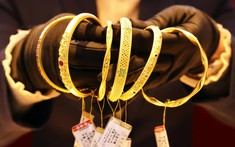 Mua vàng online trên nền tảng nổi tiếng, nhận hàng xong mới phát hiện: Mua vàng giả với giá vàng thật