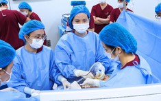 Trung tâm Y học Bào thai PhenikaaMec 3 lần truyền máu trong tử cung cứu sống thai nhi bất đồng nhóm máu Rh hiếm gặp