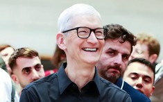Tim Cook phủ nhận tin đồn rời ghế CEO Apple, khẳng định tiếp tục gắn bó trong nhiều năm tới