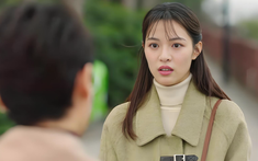 Bị chồng đuổi đi sau khi vắng nhà 14 ngày, tôi khóc lóc kể với mẹ chồng thì bà buông 2 từ: "Đáng đời"