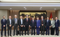 Thủ tướng Phạm Minh Chính tiếp Đoàn thanh tra của EC về chống khai thác IUU