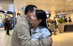 Nữ NSƯT ở Mỹ phấn khích: "Về Việt Nam, đi về Việt Nam ông xã ơi!"
