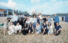 Team buiding mà sếp thân mật quá đà: Làm sao để xử lý gọn?