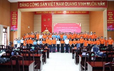 Đại học Quốc gia Thành phố Hồ Chí Minh mang "Kết nối biên cương” đến Lý Sơn: Lan toả yêu thương và khát vọng giữ biển