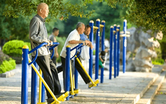 Ai sống lâu hơn: người ít vận động hay tập thể dục mỗi ngày? Một cuộc khảo sát 36.383 người cao tuổi đã đưa ra câu trả lời