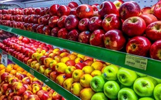 Mẹo "xương máu" khi mua táo trong siêu thị, dân sành thuộc như bảng cửu chương