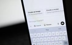 Mô hình toán học của MIT cho thấy: Sự "ba phải" của AI như ChatGPT đang cuốn người dùng vào vòng xoáy hoang tưởng