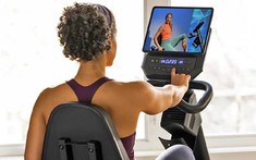 Xe đạp tập Johnson Fitness: Giải pháp tập luyện toàn diện và bền bỉ tại gia