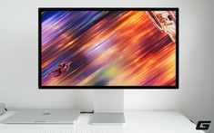 Trên bàn Apple Studio Display XDR nano-texture: Dùng rồi mới hiểu vì sao màn hình Apple luôn có sức hút riêng