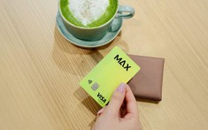 5.000 thẻ Max Card trong 10 ngày: Người trẻ đang “flex” lại cách dùng thẻ tín dụng