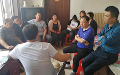 Tôi xin góp 50 triệu xây nhà cho bố mẹ chồng, anh cả nổi giận nói một câu khiến tôi nghẹn họng suốt cả quãng đường về