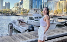 Nữ NSƯT nói lý do đi Úc: "Đất nước mình, quê hương mình luôn là số 1"