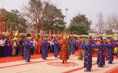 Gìn giữ hồn cốt dân tộc qua Lễ rước – tế – dâng hương Đức Quốc Tổ Lạc Long Quân