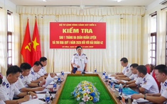 Bộ Tư lệnh Vùng Cảnh sát biển 4 kiểm tra toàn diện các mặt công tác sau tháng đầu huấn luyện tại Hải đoàn 42