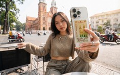 Quên nam châm đi, Gen Z rộ trend "flex" thẻ vàng 0.1 chỉ mùa xê dịch