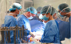 Nhân văn trong y tế: Thước đo chế độ hay khẩu hiệu nhất thời?