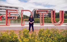 Thạc sĩ Choi Wonseok giảng dạy Hán tự và Kinh tế Hàn Quốc tại FPT University trong học kỳ mới