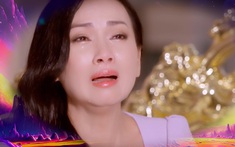 Ca sĩ tỷ phú Hà Phương túc trực ở bệnh viện 2 ngày chăm "mẹ" trước khi bà qua đời