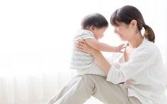 Từ 1/1/2027, phụ nữ sinh đủ 2 con trước 35 tuổi được hỗ trợ tối thiểu 2 triệu đồng