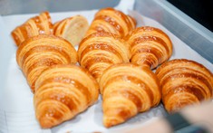 Bánh đoạt Giải Nhất Bánh sừng bò tại lễ hội Bánh Mì Việt Nam 2026 đã có mặt tại GO! An Lạc