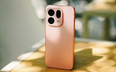 Trải nghiệm camera OPPO Find X9S tại mùa Phật đản Huế: Khi smartphone bắt trọn được sắc màu lễ hội