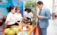 “Nhúng” doanh nghiệp vào giảng đường, HUTECH mở đặc quyền “chốt” việc cho sinh viên