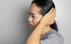 Trước khi đột quỵ, tai có thể phát ra 3 tín hiệu cảnh báo nhưng nhiều người lại xem nhẹ