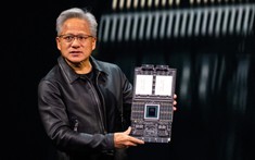 Jensen Huang nói thẳng: Trung Quốc không được mua chip Blackwell hay Rubin