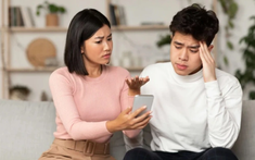 Bắt gặp chồng nhắn tin với người phụ nữ lúc 2 giờ sáng,  tôi đã làm điều mình chưa từng nghĩ tới
