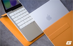 Đây là chiếc túi “mua 1 được 2” cho MacBook Neo: vừa bảo vệ, vừa làm giá đỡ cực tiện