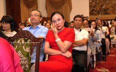 "Xin cảm ơn bố mẹ" và khoảnh khắc khiến cả hội trường Lễ Tốt nghiệp Fulbright 2026 lặng đi đầy xúc động!