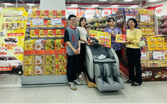 Chương trình "Thưởng Vị Ngon - Trọn Thư Giãn" dần khép lại: Ai sẽ là người may mắn cuối cùng nhận ô tô VinFast VF5 từ LOTTE CHOCOLAT?