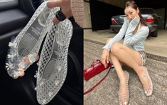 Từng là "tuổi thơ" của nhiều người, mẫu giày này bất ngờ trở thành xu hướng hot nhất hè 2026