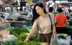 Bảng chi tiêu 25 triệu/tháng của một mẹ ở Hà Nội gây tranh cãi: Như vậy đã là tiết kiệm chưa?