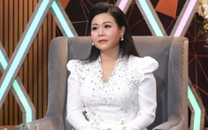 Nữ ca sĩ Bolero ốm nặng, kiệt sức: Tuyệt đối không bỏ 1 việc