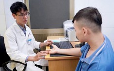 “Cuộc chạy đua” 10 giờ giữ lại 3 ngón tay gần đứt lìa cho nam thanh niên trong ngày đầu đi làm