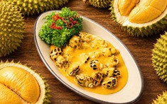 Khi sầu riêng bắt tay trứng muối: Món ốc gây tò mò nhất hè này