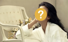 Từng là mỹ nhân khiến cả showbiz chú ý, hoa hậu trải qua 27 năm đầy cay đắng vì mối tình với Thành Long