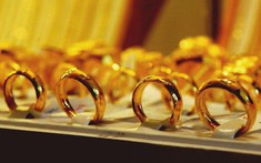 Nhiều người xem giá trước khi bán vàng, nhưng đây mới là điều nên làm đầu tiên