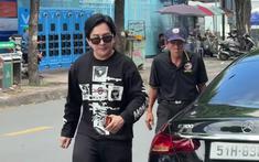 Một nhóm khách khiến NSƯT Kim Tử Long phải chạy vội về quán