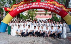 Khóa 38 trường THPT Quảng Xương 1 kỷ niệm 25 năm ngày trở về