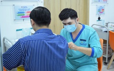 Quá tuổi, đã lập gia đình là không cần tiêm HPV, nhiều người tiếc nuối vì hiểu lầm kéo dài nhiều năm