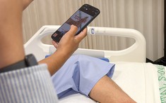 Công ty y tế tại Singapore biến iPhone thành công cụ chăm sóc và theo dõi vết thương: “Chúng ta ai cũng có sẵn một chiếc điện thoại đủ tiêu chuẩn”